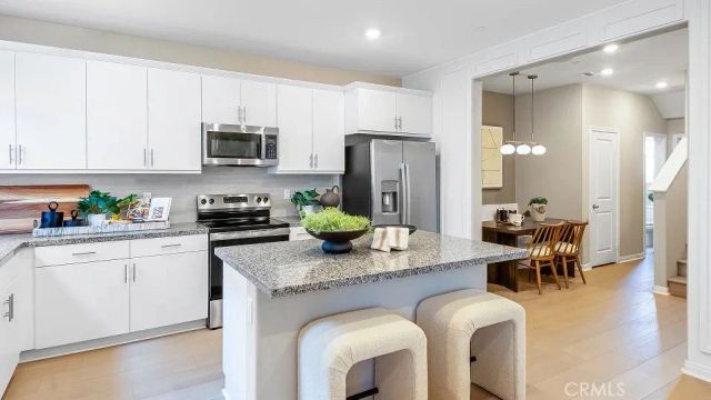 1688 Phantom Lane, Rialto, CA 92376