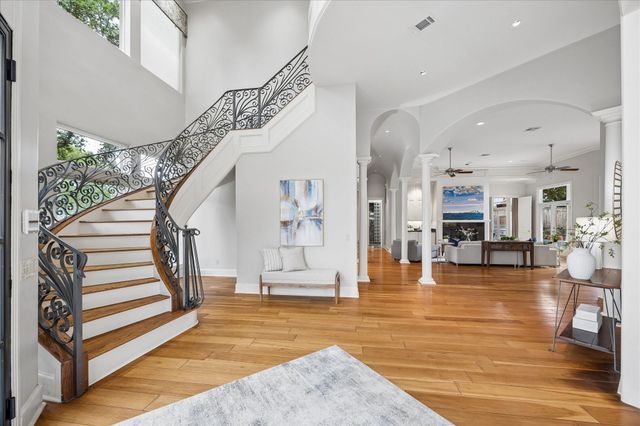 5211 Pocahontas Street, Bellaire, TX 77401