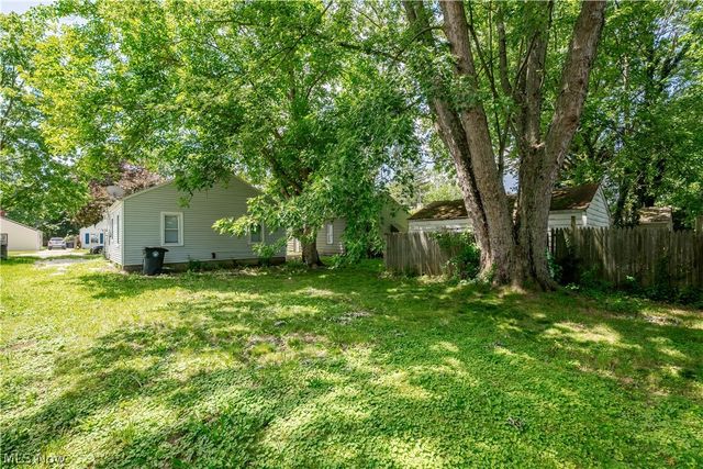 939 Clifford Avenue, Akron, OH 44306