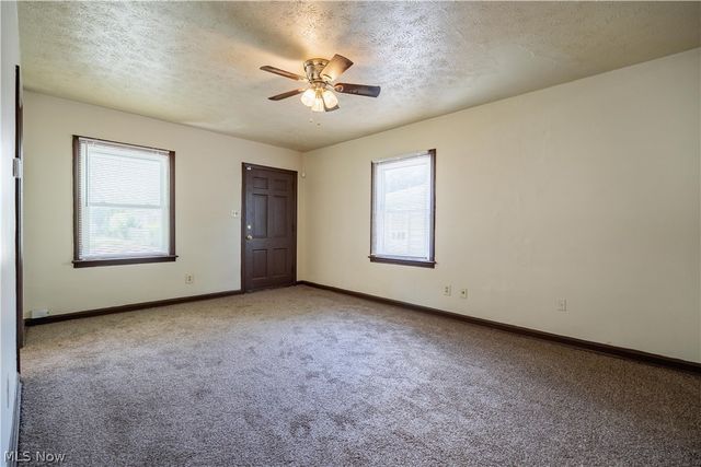 939 Clifford Avenue, Akron, OH 44306