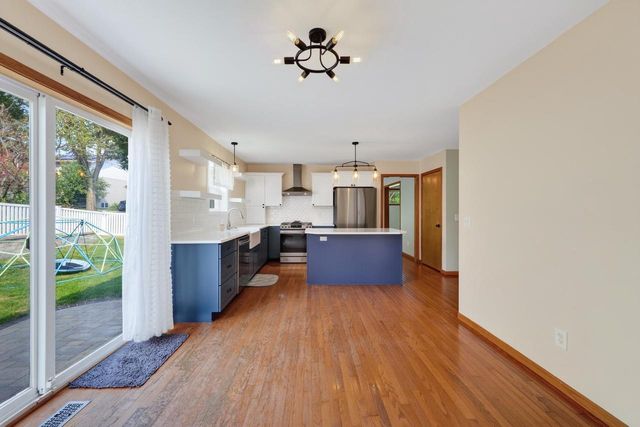 569 Apollo Way, Madison, WI 53718