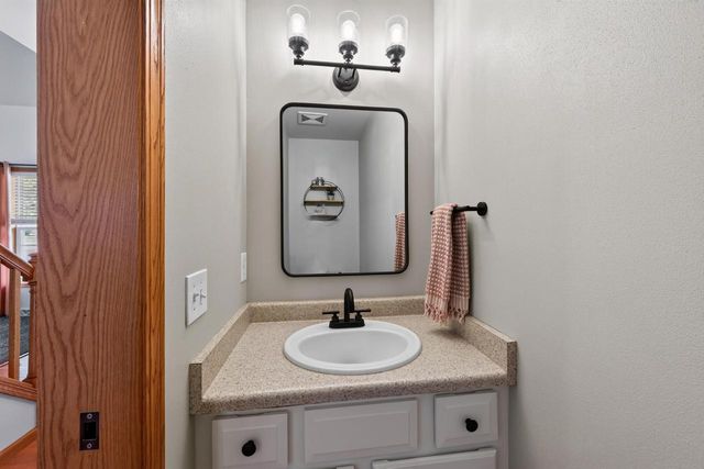 569 Apollo Way, Madison, WI 53718