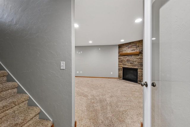 569 Apollo Way, Madison, WI 53718