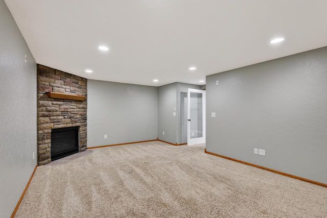 569 Apollo Way, Madison, WI 53718