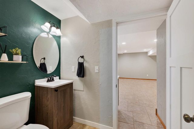 569 Apollo Way, Madison, WI 53718