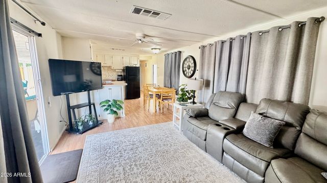 10220 E APACHE Trail 52, Apache Junction, AZ 85120