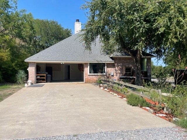 1323 E College Street, Princeton, TX 75407