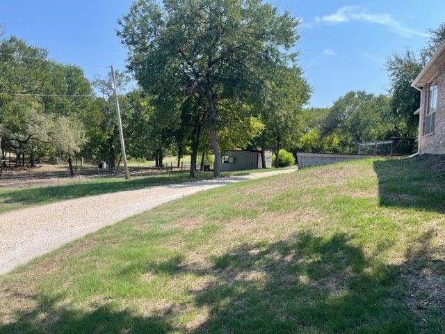 1323 E College Street, Princeton, TX 75407