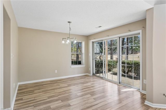 134 Sarazen CT, Newport News, VA 23602