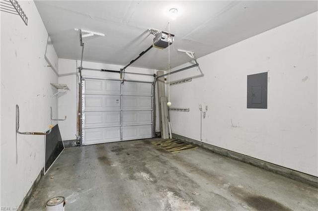 134 Sarazen CT, Newport News, VA 23602