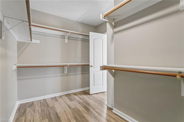 134 Sarazen CT, Newport News, VA 23602