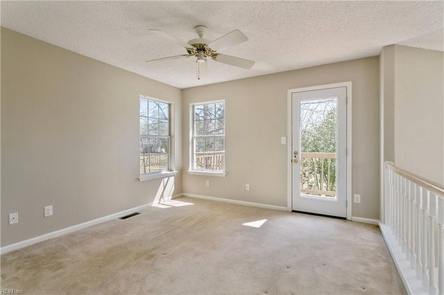 134 Sarazen CT, Newport News, VA 23602