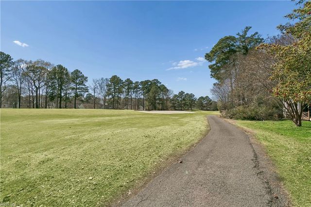 134 Sarazen CT, Newport News, VA 23602