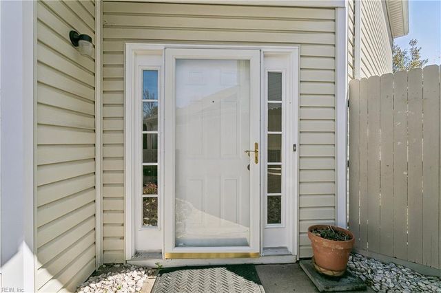 134 Sarazen CT, Newport News, VA 23602