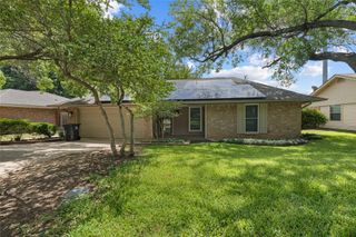 2509 Smouldering Wood Drive, Arlington, TX 76016