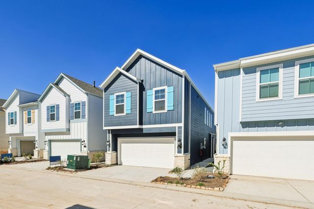 621 Sand Dollar Drive, Kemah, TX 77565