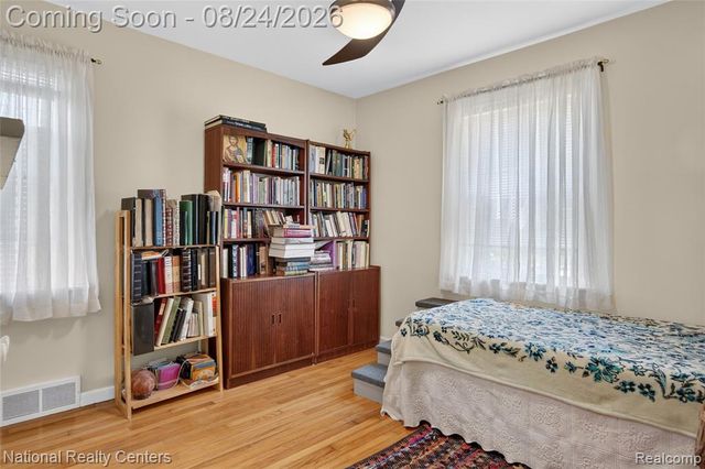 23022 Cleveland Street, Dearborn, MI 48124