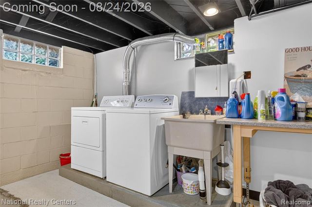 23022 Cleveland Street, Dearborn, MI 48124