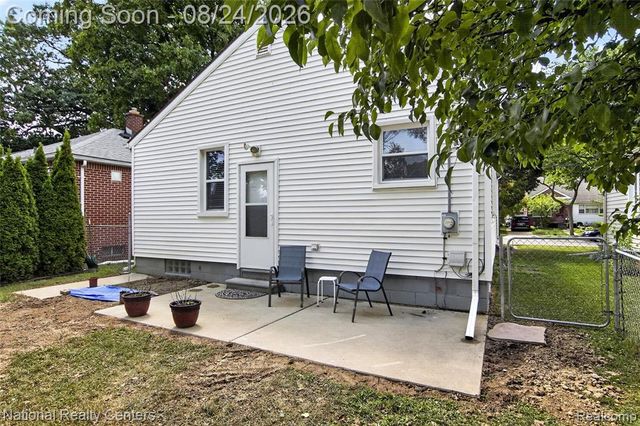 23022 Cleveland Street, Dearborn, MI 48124
