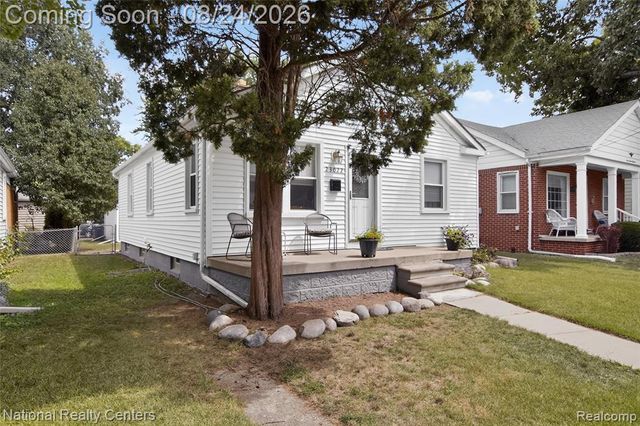 23022 Cleveland Street, Dearborn, MI 48124