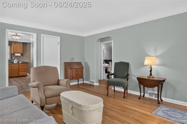 23022 Cleveland Street, Dearborn, MI 48124
