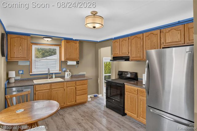 23022 Cleveland Street, Dearborn, MI 48124