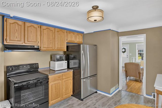 23022 Cleveland Street, Dearborn, MI 48124