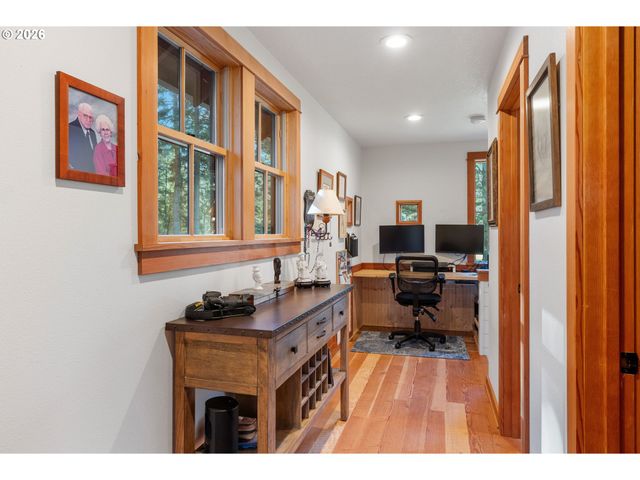 32 HAMILTON Ave, Underwood, WA 98651