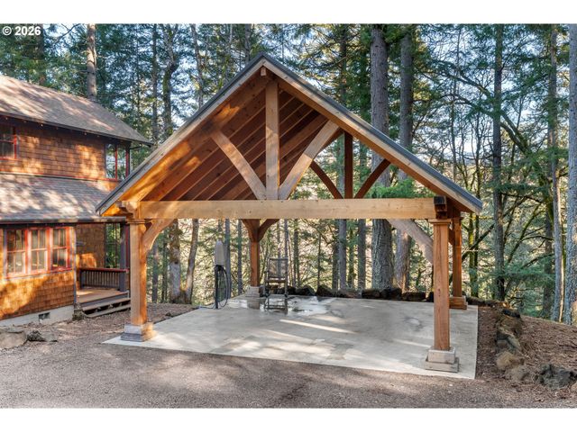 32 HAMILTON Ave, Underwood, WA 98651