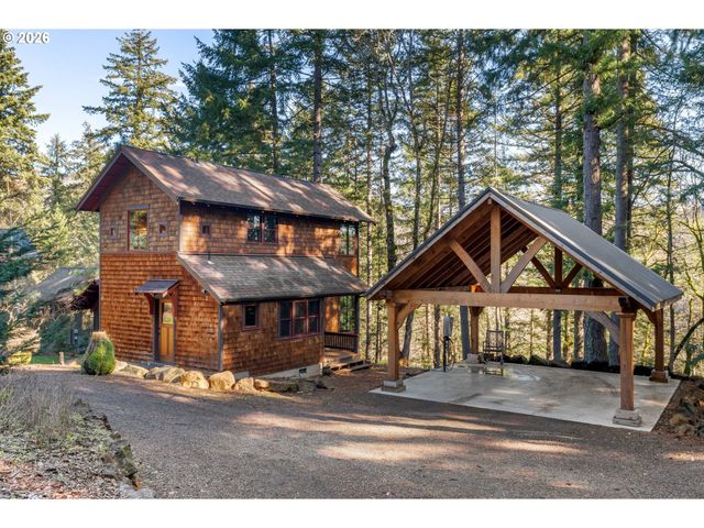 32 HAMILTON Ave, Underwood, WA 98651