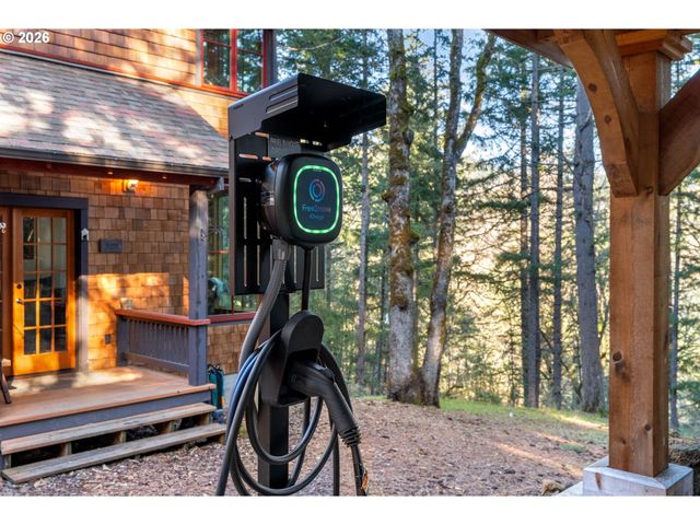 32 HAMILTON Ave, Underwood, WA 98651