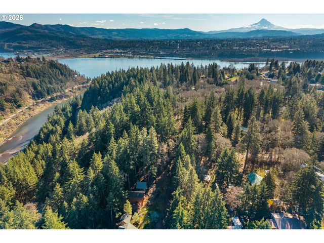 32 HAMILTON Ave, Underwood, WA 98651