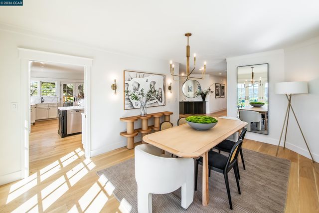 33 Deer Trail, Lafayette, CA 94549