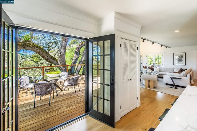 33 Deer Trail, Lafayette, CA 94549