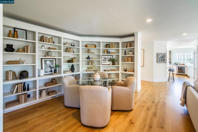 33 Deer Trail, Lafayette, CA 94549