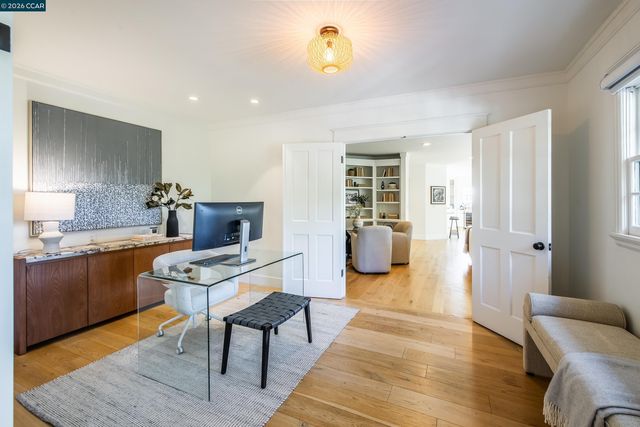 33 Deer Trail, Lafayette, CA 94549