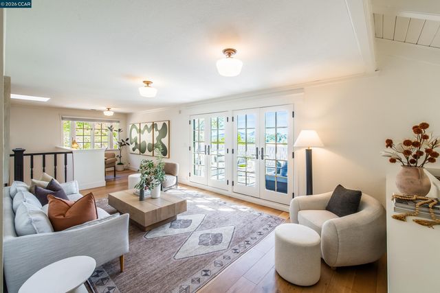 33 Deer Trail, Lafayette, CA 94549