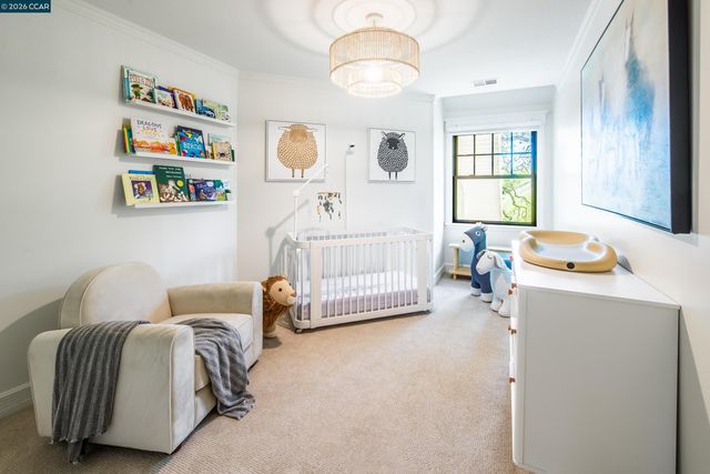 33 Deer Trail, Lafayette, CA 94549