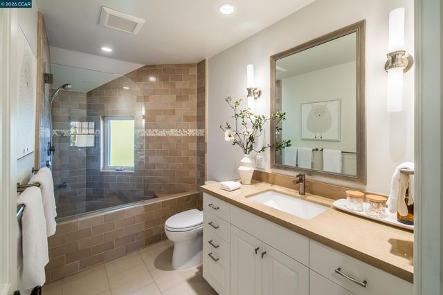 33 Deer Trail, Lafayette, CA 94549