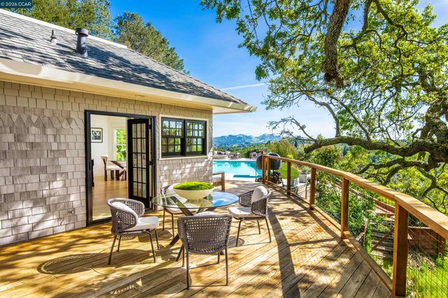 33 Deer Trail, Lafayette, CA 94549