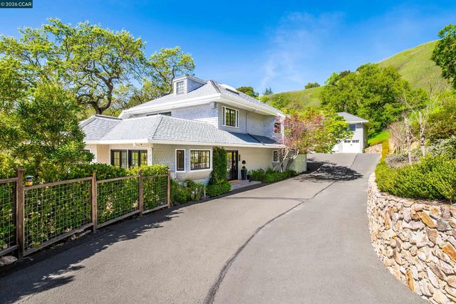 33 Deer Trail, Lafayette, CA 94549