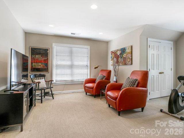213 Summermore Drive, Charlotte, NC 28270