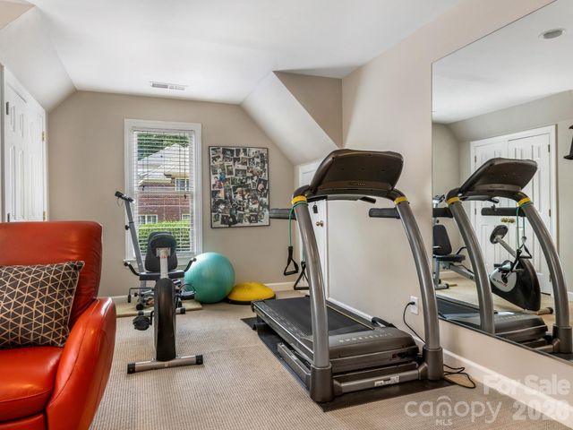 213 Summermore Drive, Charlotte, NC 28270