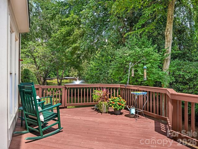 213 Summermore Drive, Charlotte, NC 28270