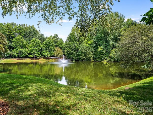 213 Summermore Drive, Charlotte, NC 28270