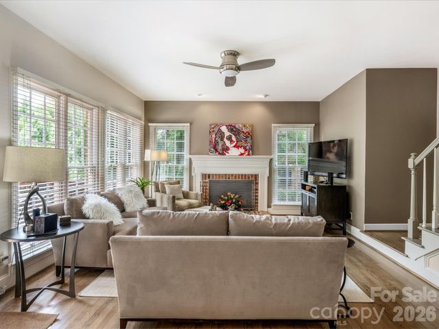 213 Summermore Drive, Charlotte, NC 28270
