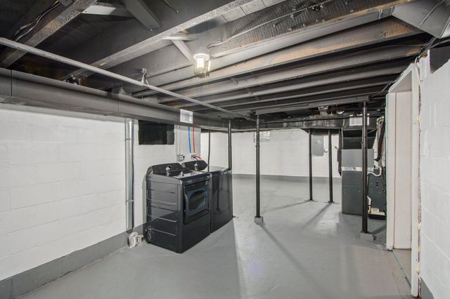 216 S Center Street, Stockbridge, MI 49285