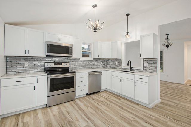 216 S Center Street, Stockbridge, MI 49285