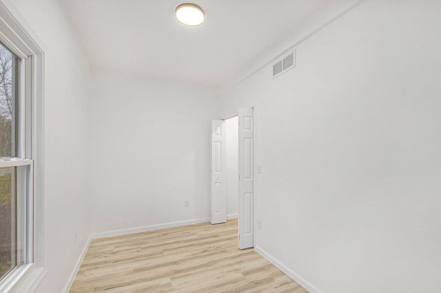 216 S Center Street, Stockbridge, MI 49285