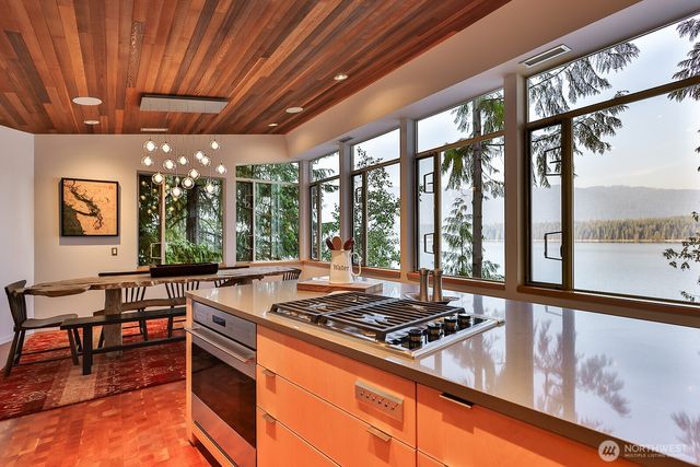 15810 Cedar Brae Road, Leavenworth, WA 98826